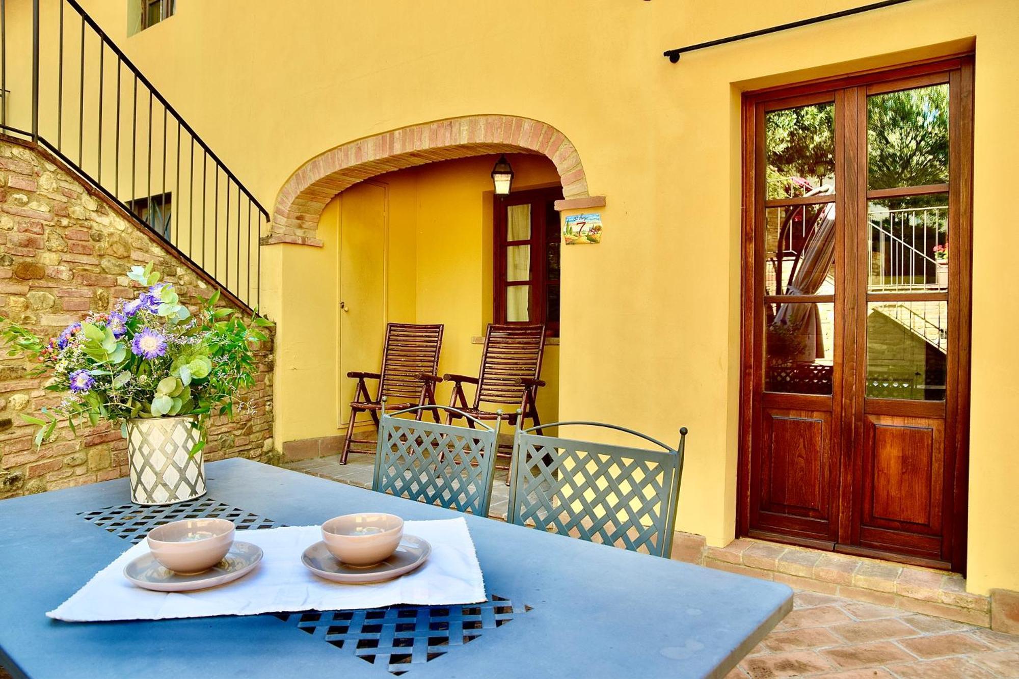 Апартаменты Relax In Chianti Il Borgo 7 Монтеспертоли Экстерьер фото